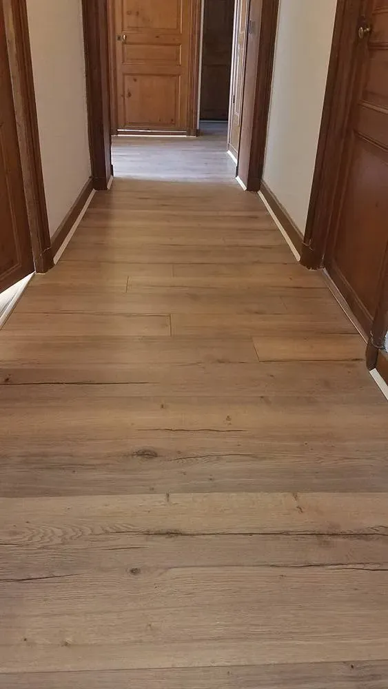 Revêtement de sol souple petit couloirwebp