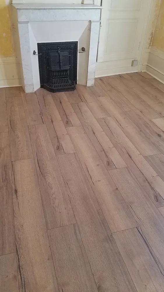 Revêtement de sol souple cheminée de loiwebp