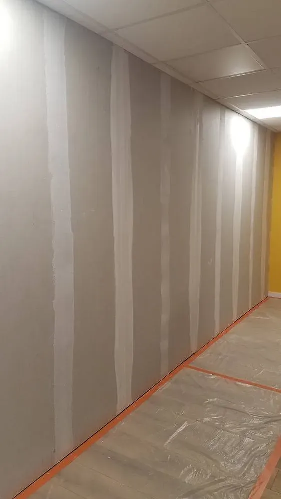 Cloison plaque de plâtre peinturewebp